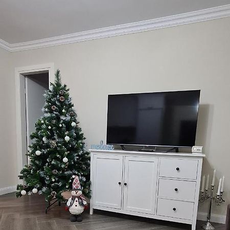 Apartamento White Rezidence Curtea de Argeş Exterior foto